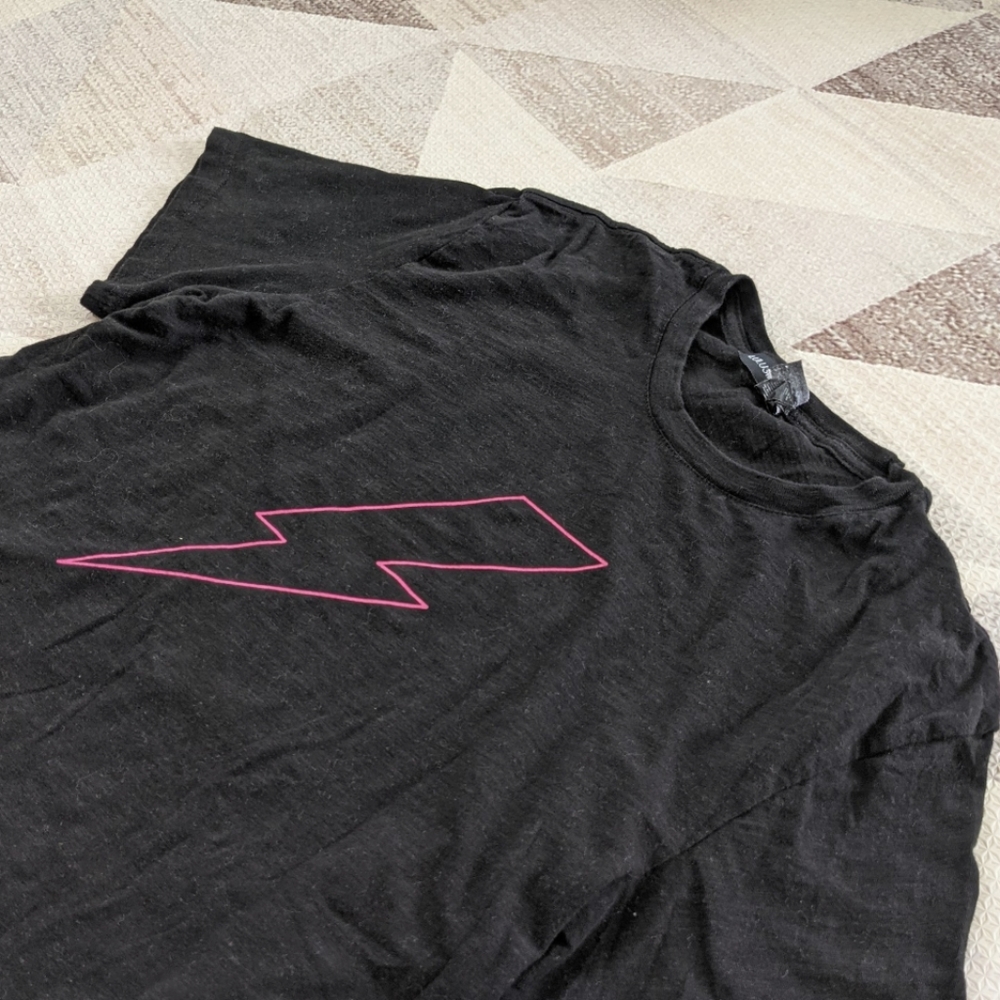 **NWOT***VICI DOLLS***SUPER SOFT SLUB TEE***
